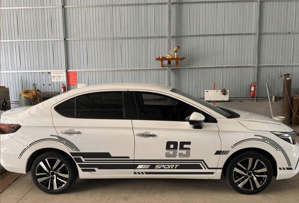 Tem xe ô tô Sport dáng xe sedan